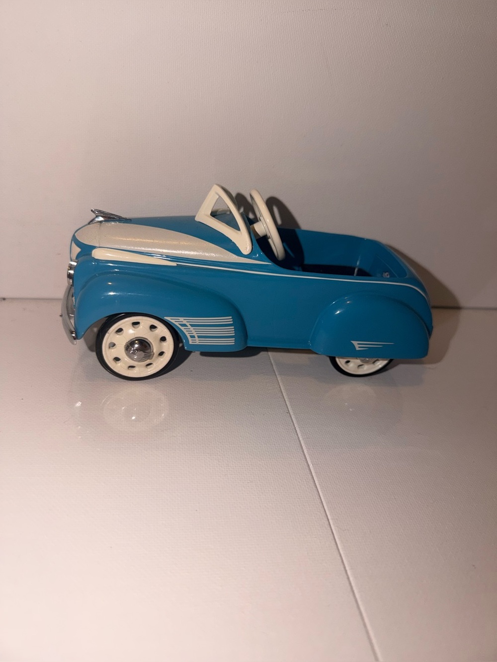 Hallmark Kiddie Car Classics 
1941 Steelcraft Murray Oldsmobile